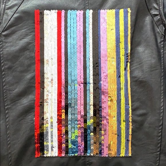 Sunset + Spring Oversized Leather Vest w Sequin Pattern - Picture 5 of 6